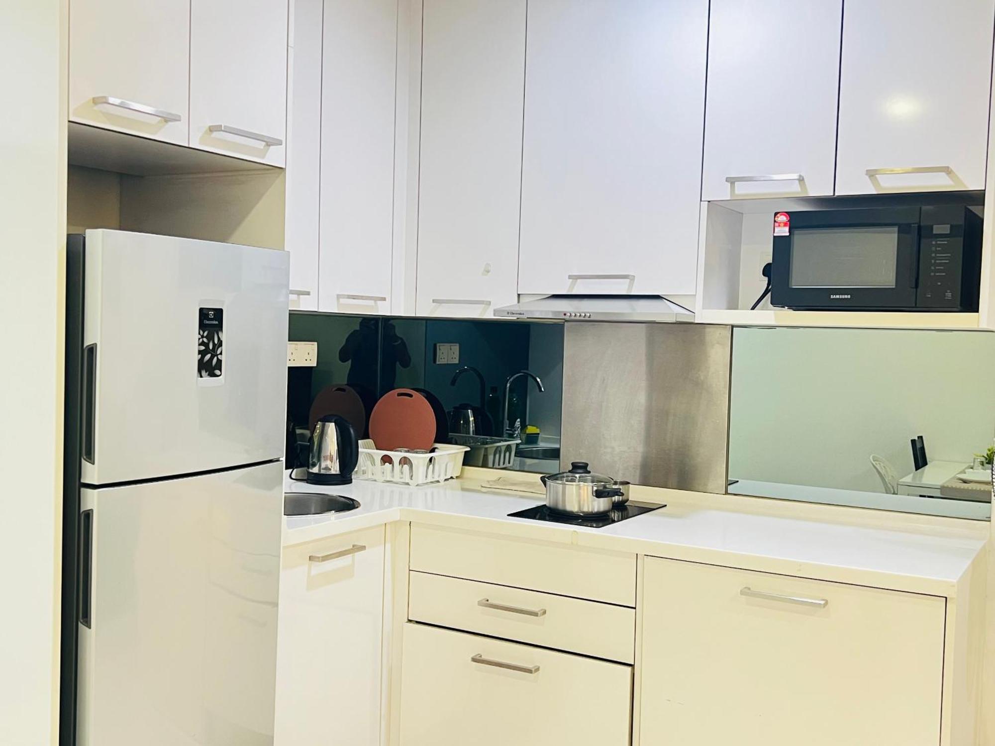 Mercu Summer Suites Klcc By Tasrifa Kuala Lumpur Zewnętrze zdjęcie